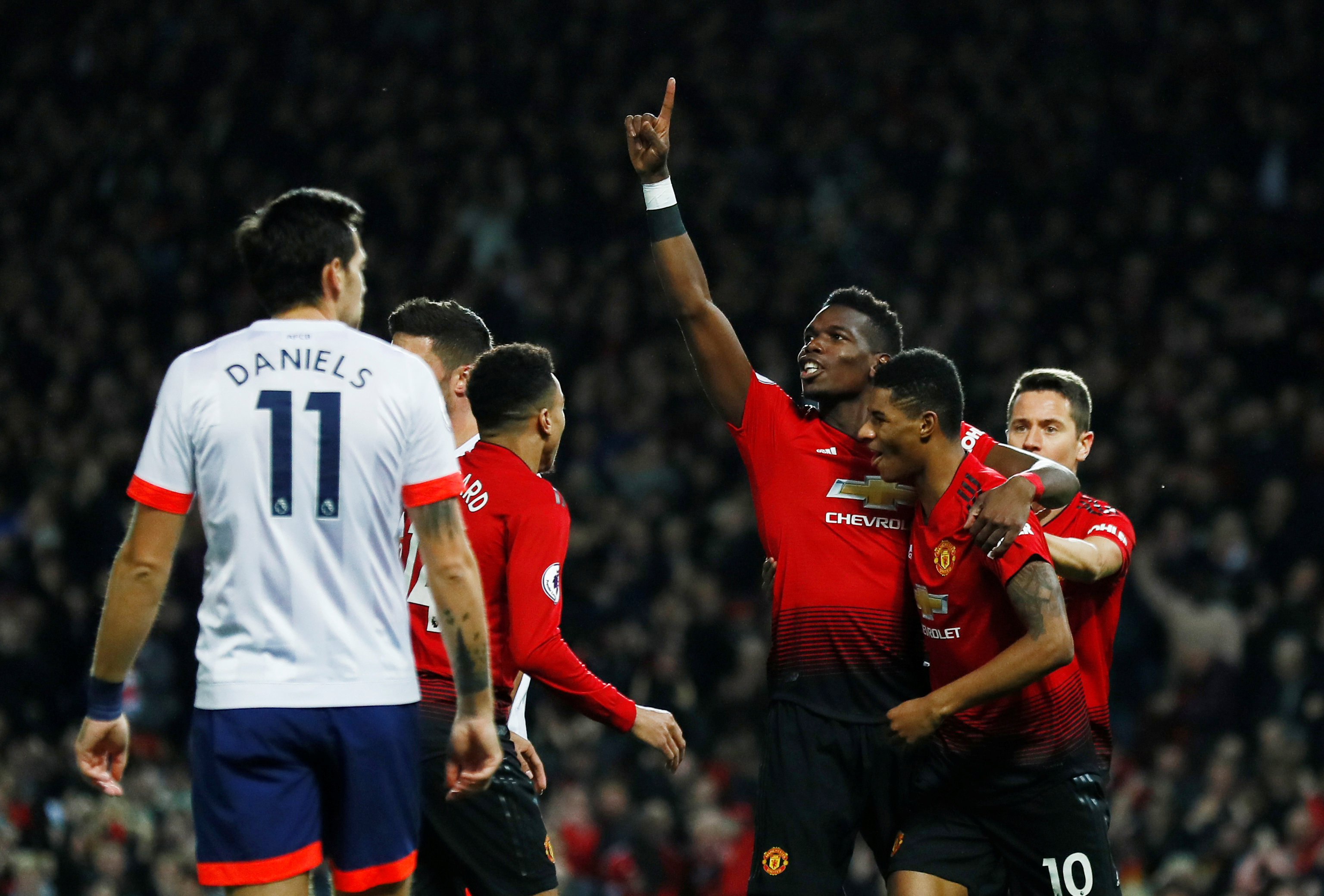 表现诠释了 表现诠释了